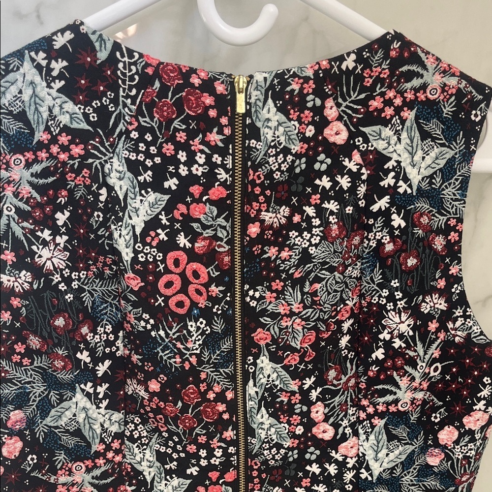 H&M brocade floral mini Dress with gold zipper - Picture 5 of 7